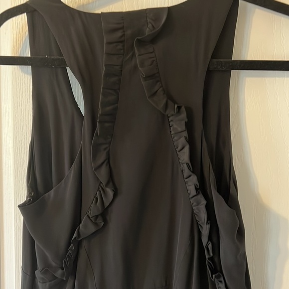 Madison Marcus black silk dress. Size L but fits like a Medium - Picture 4 of 4